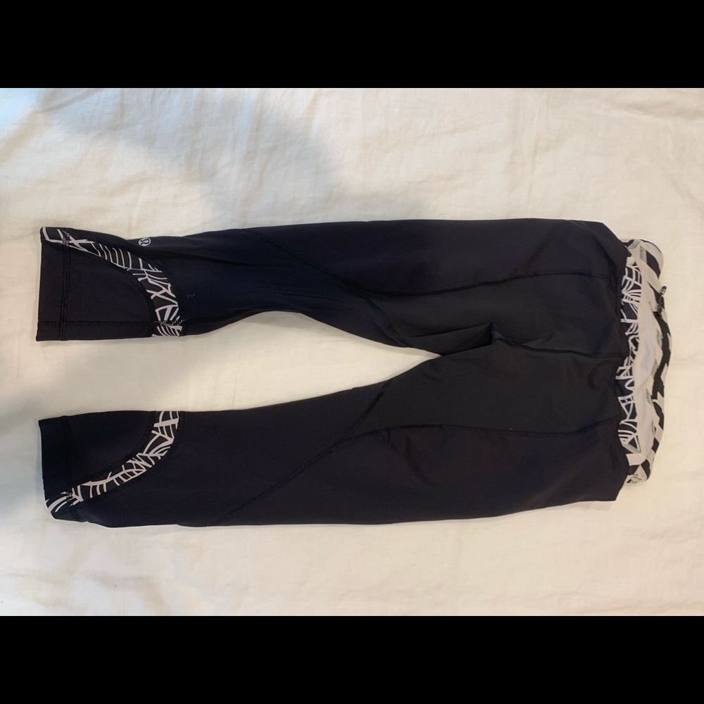 Cropped silky leggings